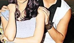 圈内爆料何超莲视频最新,圈内爆料背后的真相揭秘